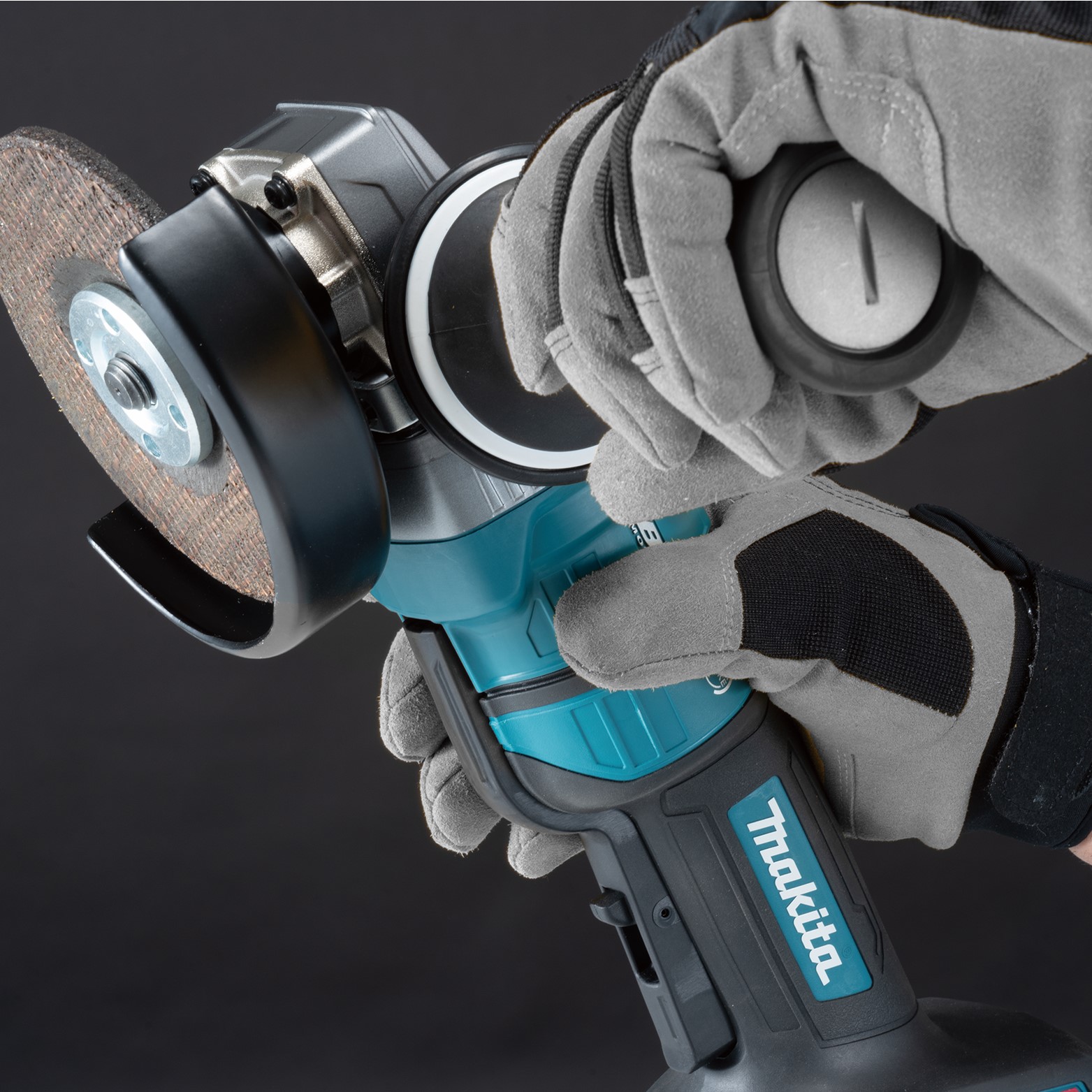 Amoladora Angular 4 1/2 40V XGT BL Baretool Makita GA049GZ